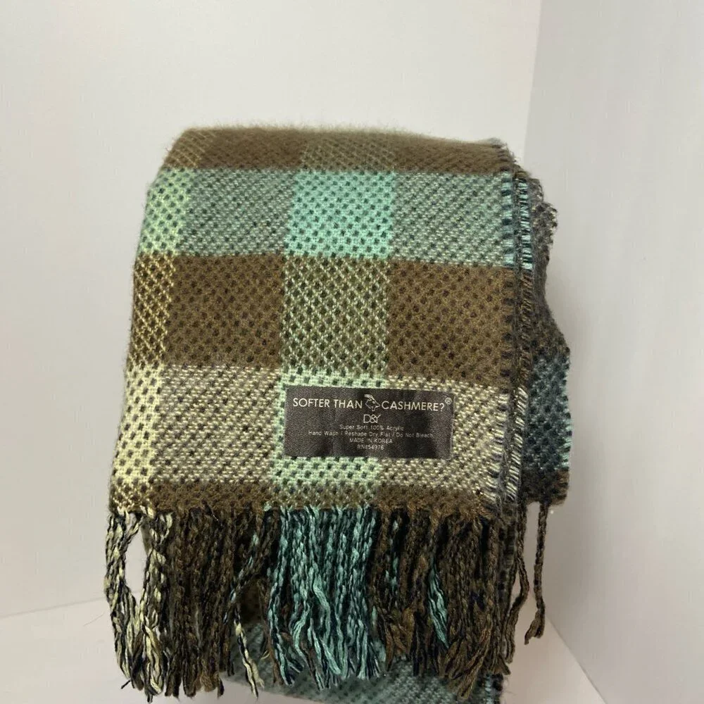 D&Y “Softer Than Cashmere?” Plaid Fringe Scarf – Brown & Teal